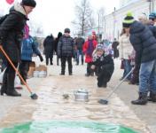 В Нижегородской области сыграли в керлинг чайниками 