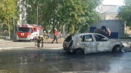 Автомобиль сгорел на улице Ильинской 30 августа  