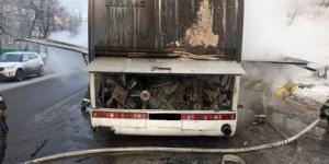 Автобус загорелся на Автозаводе в Нижнем Новгороде утром 2 декабря 