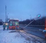 Автобус врезался в световую опору в Нижнем Новгороде 