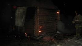12 человек тушили баню в Нижегородской области 