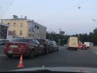 Три автомобиля столкнулись у Средного рынка в Нижнем Новгороде 