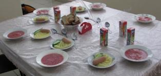 Жительница Дзержинска пожаловалась на тухлую еду в школьной столовой 