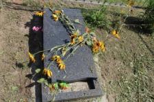 Ущерб от действий 15-летнего вандала на нижегородском кладбище составил 6 тысяч рублей 