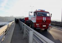 Испытания нового пожарного автомобиля прошли на метромосту в Нижнем Новгороде 