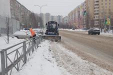 Общественные пространства Нижнего Новгорода избавляют от снега перед Новым годом 