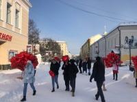 Воздушные шары-сердца раздают в Нижнем Новгороде 14 февраля 

 