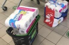 Ажиотажный спрос на туалетную бумагу отмечен в нижегородских магазинах 