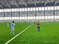 Новый футбольный манеж на Бору протестировали юные спортсмены  