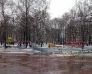 «Поплывший» детский городок в парке Пушкина избавят от воды 