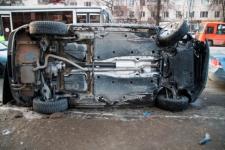 Пьяный водитель опрокинул иномарку на дороге в Павлове 