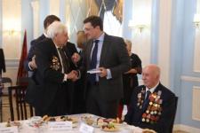 Никитин наградил медалями балахнинских ветеранов 
