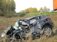 Двое водителей погибли при столкновении трех автомобилей в Нижегородской области 