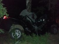 Машина с подростками врезалась в дерево в Балахнинском районе: один погиб 
