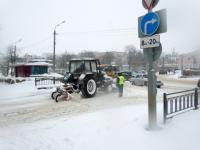 В Нижнем Новгороде активно борются со снегопадом 