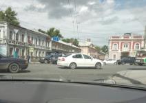 Три иномарки столкнулись на перекрестке в Канавинском районе   
