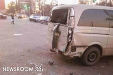 Автобус протаранил две иномарки в Приокском районе 