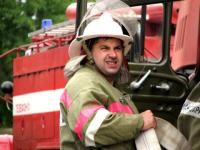 33 человека эвакуированы пожарными из двухэтажного дома в Первомайске 