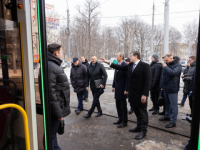 Никитин и Григоренко проехались до Мызы по обновленным трамвайным путям 