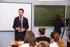 Глава нижегородского Минздрава провел урок здоровья в гимназии №1 