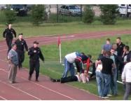 Футбольного болельщика избили на матче в Семенове 