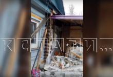 Пристрой дома обрушился из-за подтопления паводком в Нижнем Новгороде 