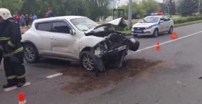 Пассажир легковушки погиб в ДТП на Юбилейном бульваре в Нижнем Новгороде 
