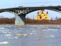 Смертельно опасный ледоход начался на Оке в Нижнем Новгороде 