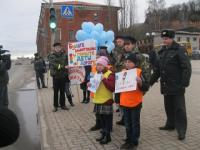 Шары с именами 22 погибших в ДТП детей запущены в небо нижегородскими школьниками 