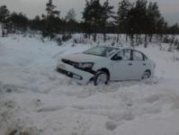 Два автомобиля вылетели в кювет в Нижегородской области днем 9 февраля 