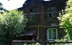 8 аварийных домов снесли после расселения на Циолковского в Сормове 