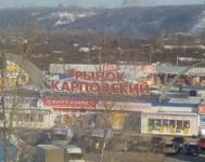 Энергетики не могут подключить комплекс для «Карповского рынка» на Ларина 
